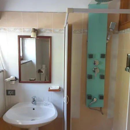 Hotel Casa-albergo Tiroasegno Lama dei Peligni