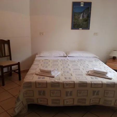 Casa-albergo Tiroasegno * Lama dei Peligni