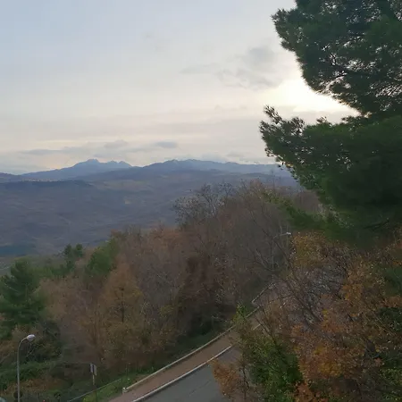 Casa-albergo Tiroasegno فندق Lama dei Peligni