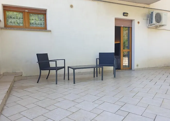 Casa-albergo Tiroasegno 호텔 *