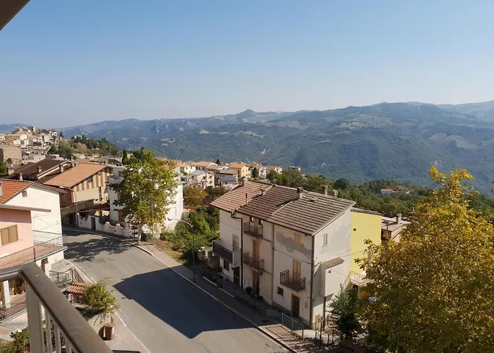 Casa-albergo Tiroasegno 호텔 Lama dei Peligni