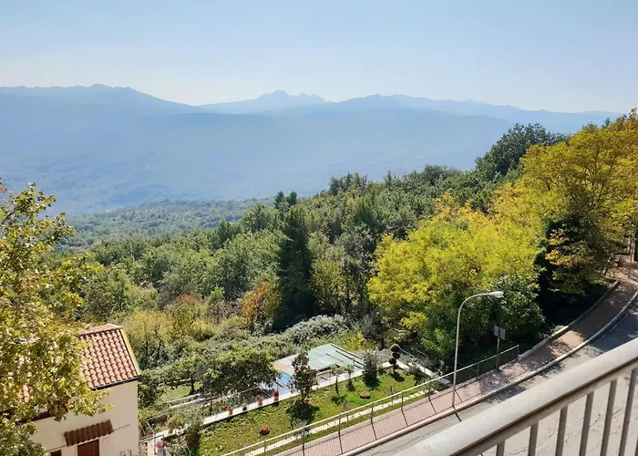 Casa-albergo Tiroasegno 호텔 *